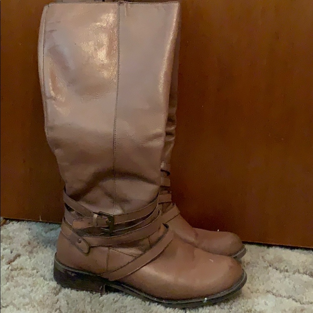 Brown boots